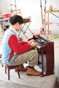 dmall013 04:13:2011.jpg